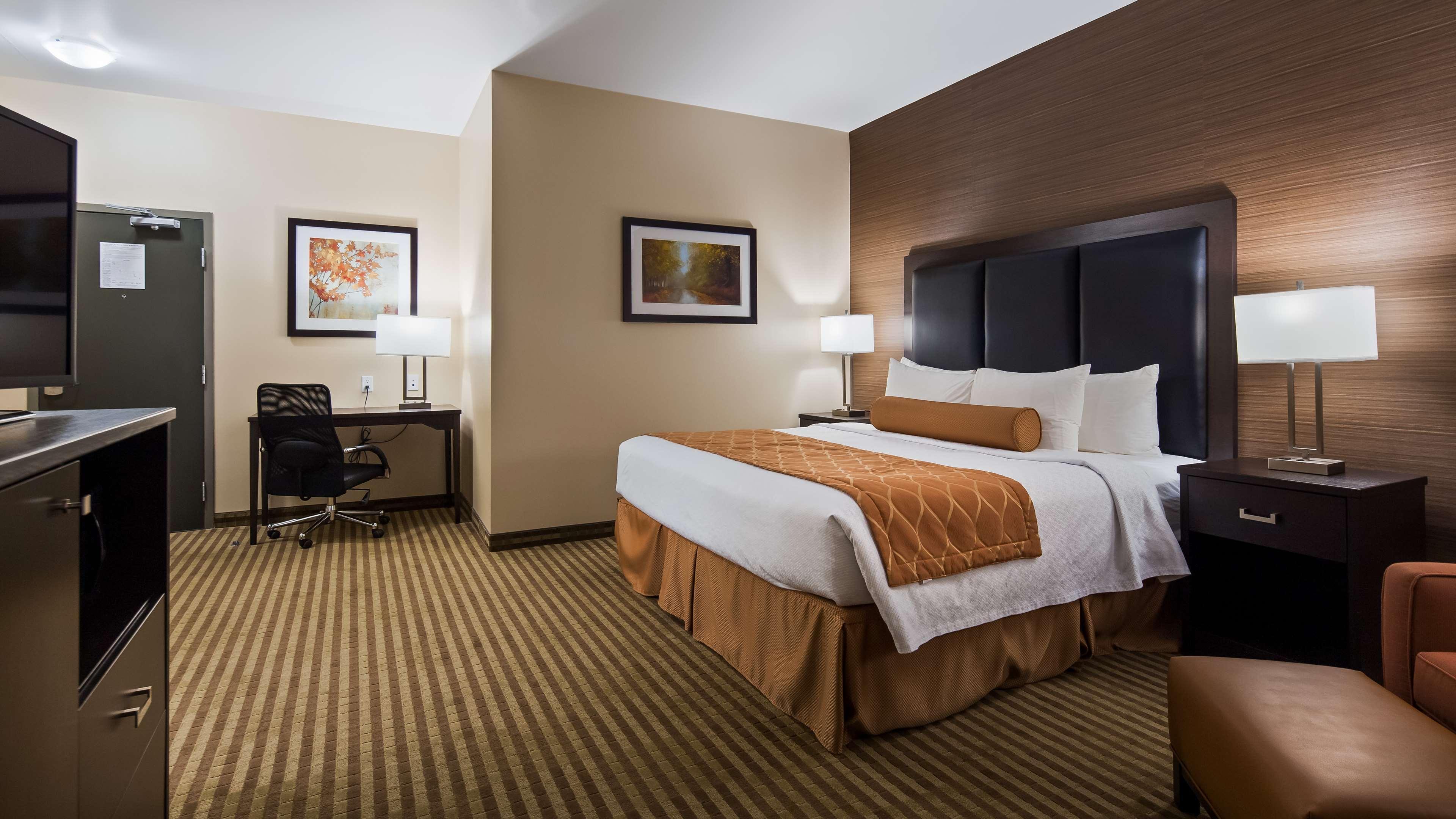 Best Western Plus Fergus Hotel Екстер'єр фото