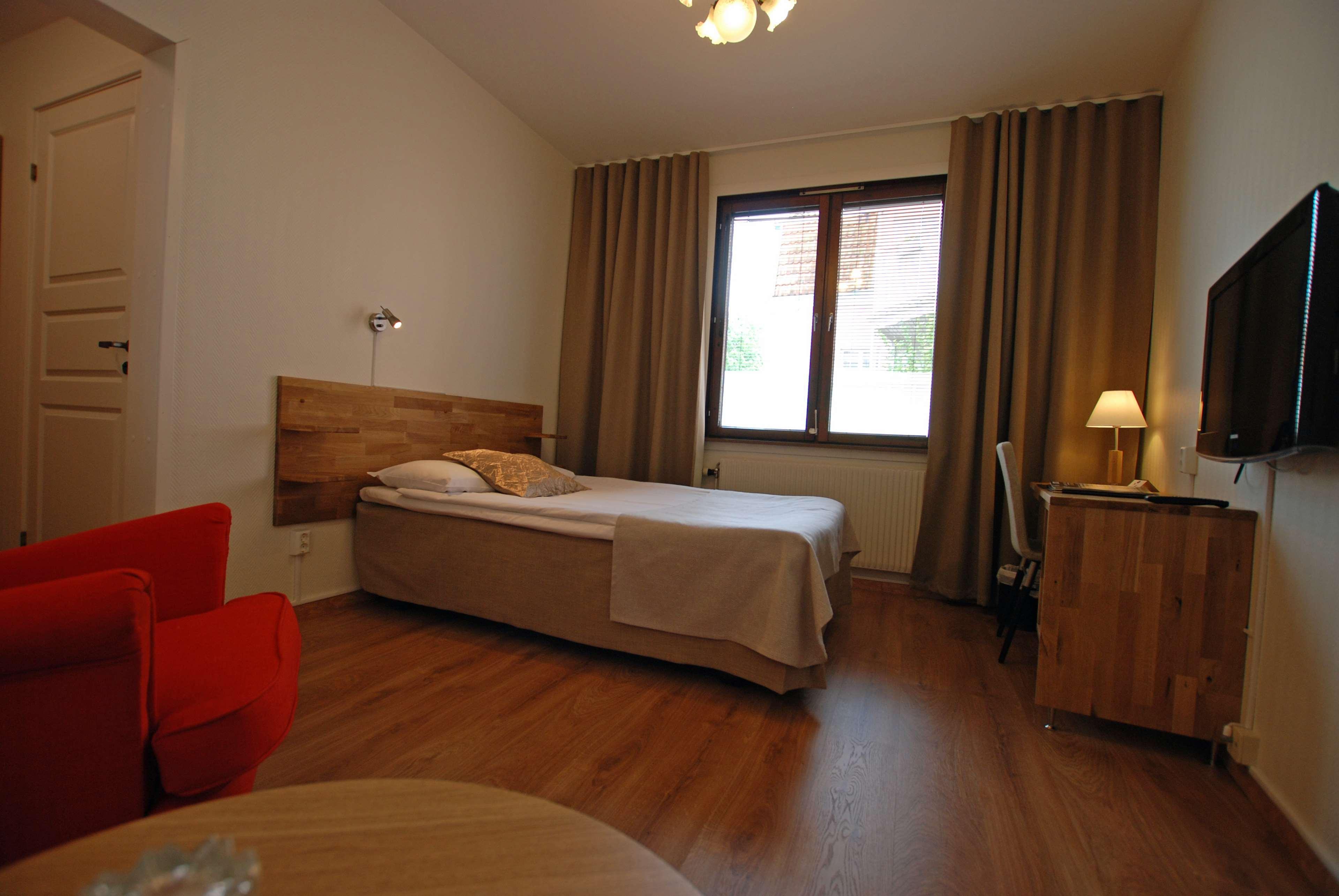Best Western Plus Fergus Hotel Екстер'єр фото