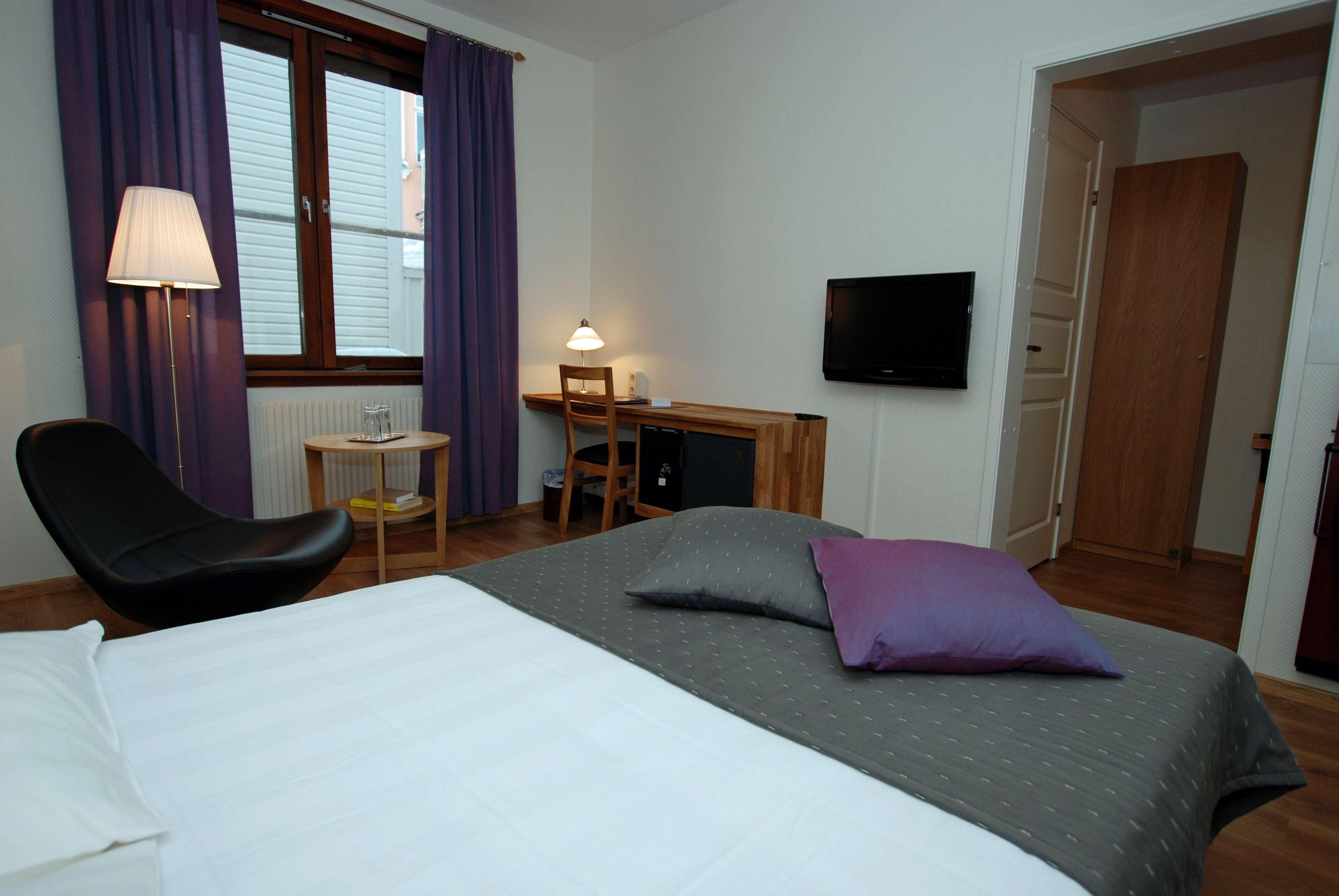 Best Western Plus Fergus Hotel Екстер'єр фото
