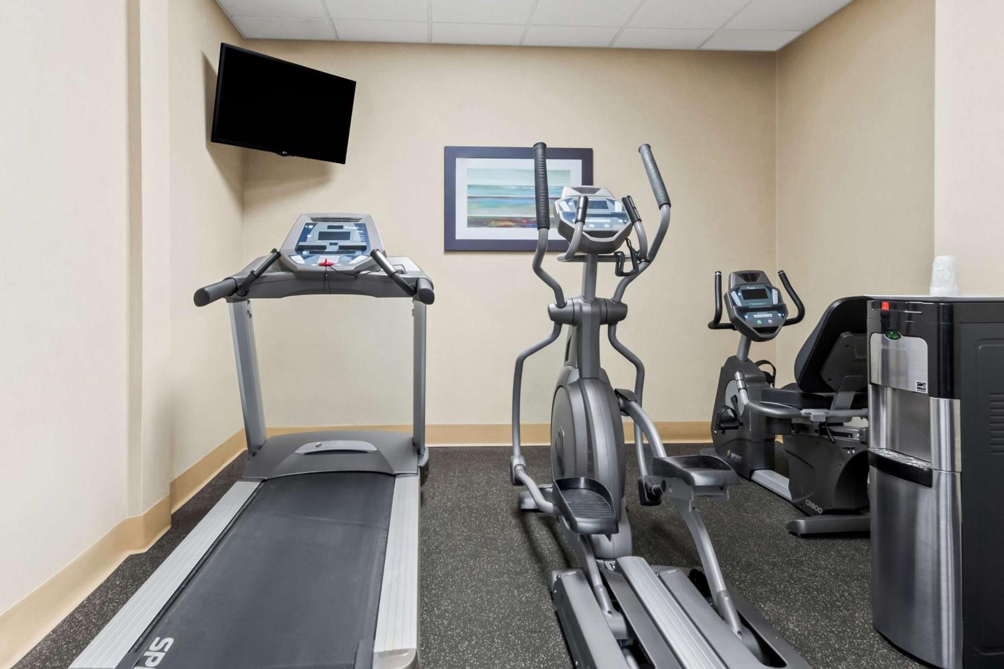 Best Western Plus Fergus Hotel Екстер'єр фото