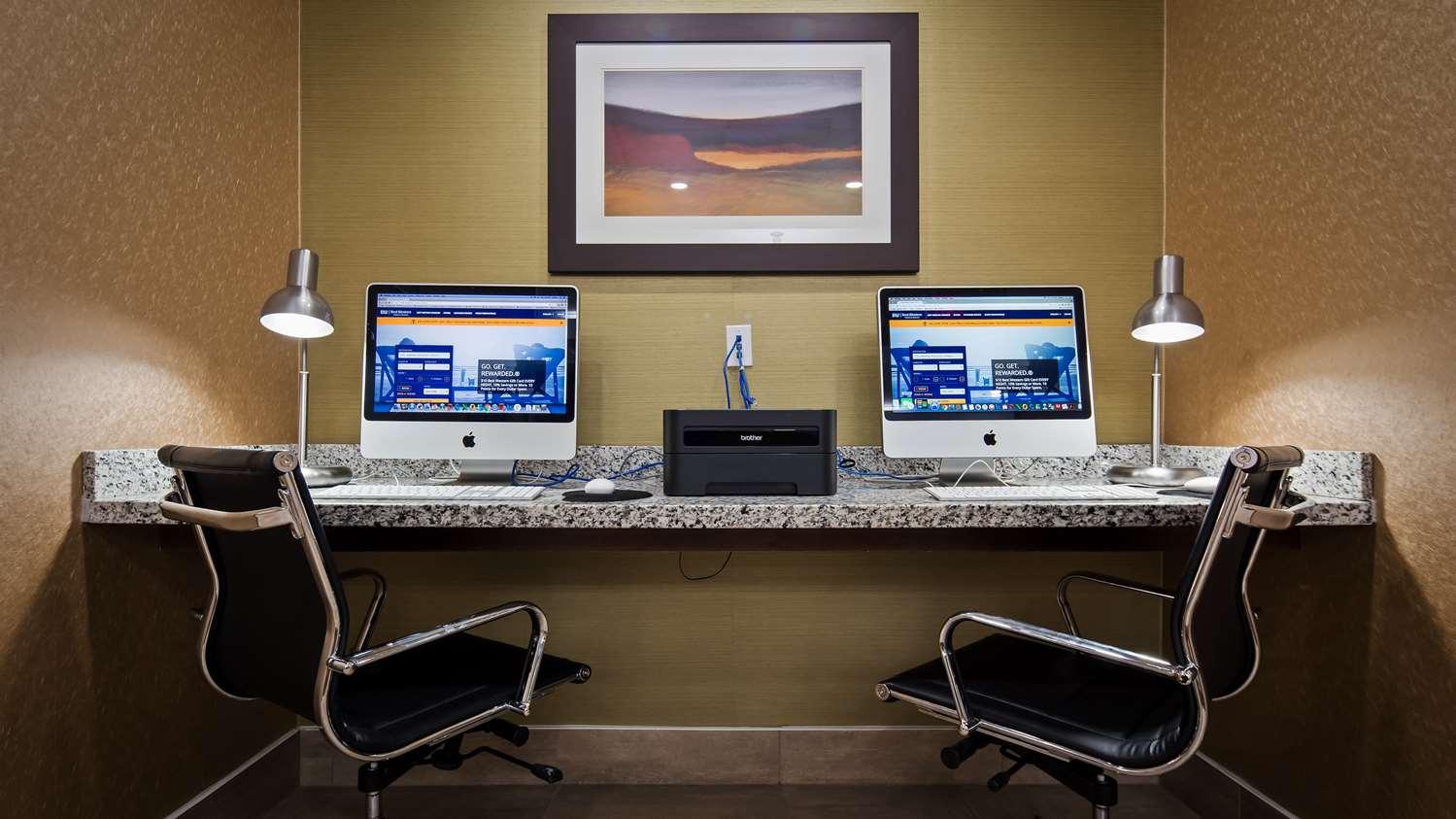 Best Western Plus Fergus Hotel Екстер'єр фото